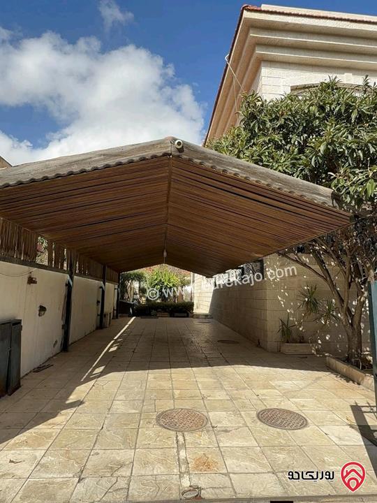 فيلا مساحة 850م على أرض 1081م للبيع في عمان - الجبيهة