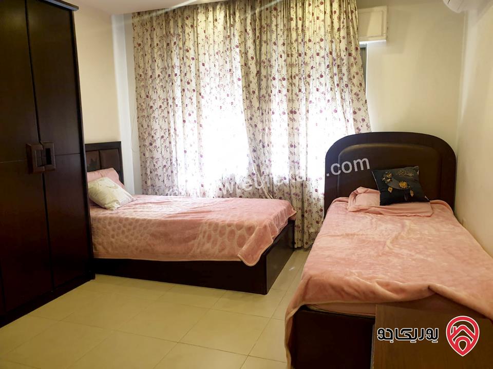 شقة طابق ثاني مساحة 200م للإيجار مفروشة في عمان - أم أذينة
