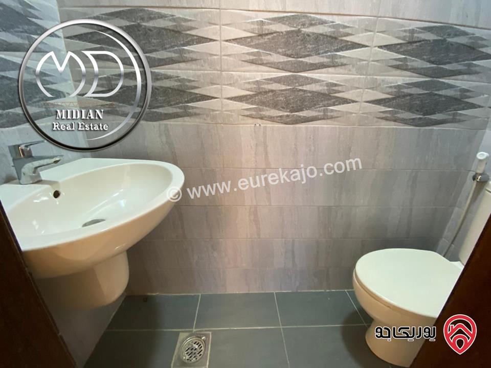 شقة أرضية فارغة للايجار في عمان - الرابية مساحة 150م مع ترس 20م تشطيبات سوبر ديلوكس تصلح للعرسان بسعر مميز جداً