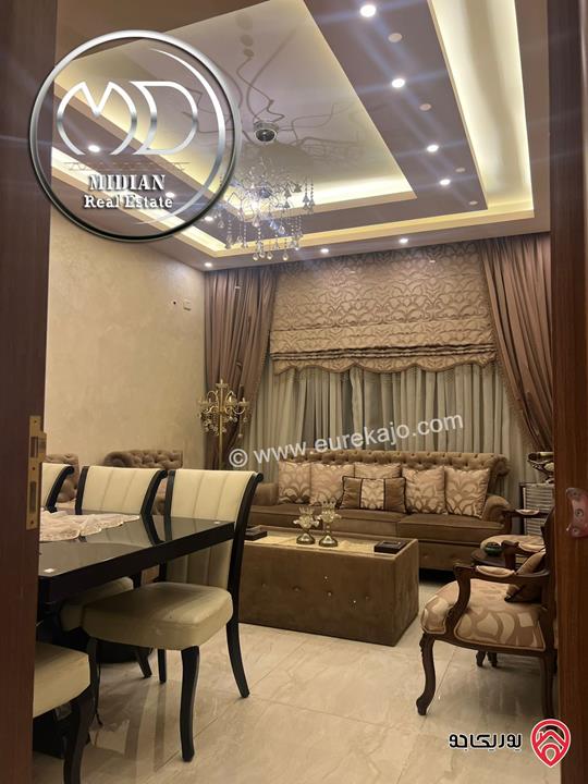 شقة للبيع في عمان - ضاحية النخيل مساحة 145م طابق ثاني تشطيبات وديكورات سوبر ديلوكس بسعر مميز جداً