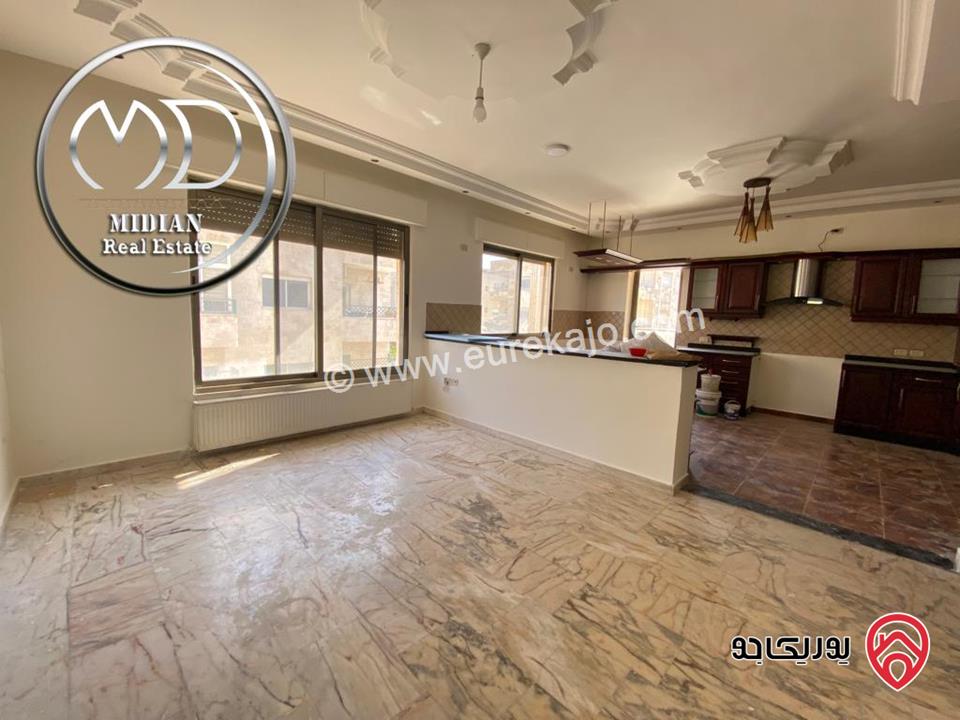 شقة فارغة للايجار في عمان - خلدا مساحة 200م طابق ثاني تشطيبات سوبر ديلوكس اطلالة جميلة 