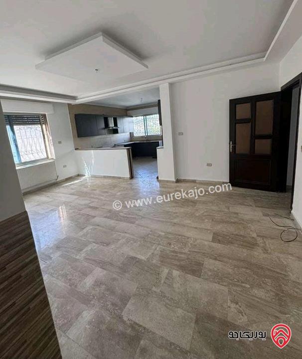 شقة شبه أرضية مساحة 200م للايجار في عمان - دابوق 