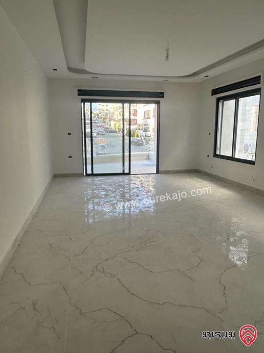 شقة مساحة 215م طابق اول للايجار في عمان - الجبيهة مقابل قصر الاميرة بسمة 