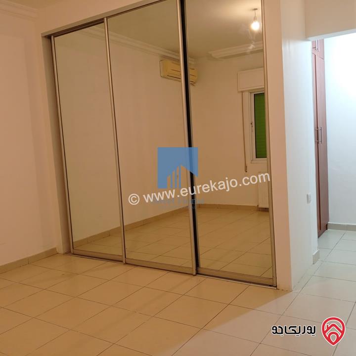 شقة مميزة للبيع في عمان - عرقوب خلدا 143م مع ترسات 130م بسعر مغري