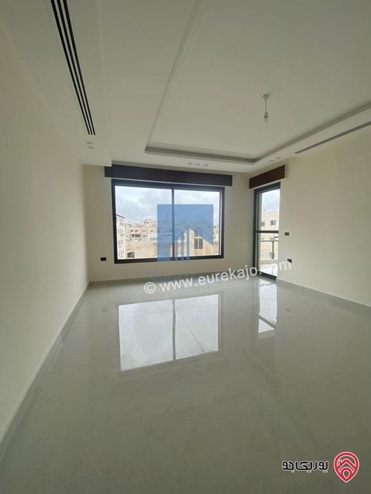 شقة فاخرة طابق ثالث 175م مع روف 150م دوبلكس للبيع في عمان - الرابية