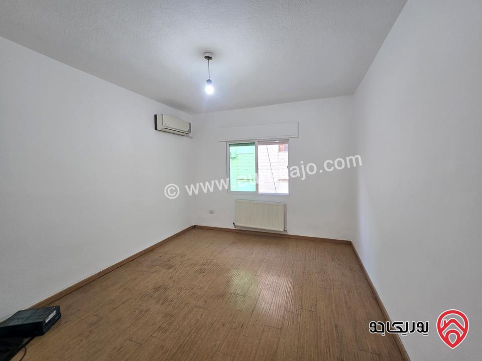 شقة مساحة 180م طابق ثالث للبيع في عمان - دير غبار خلف مدارس فيلادلفيا