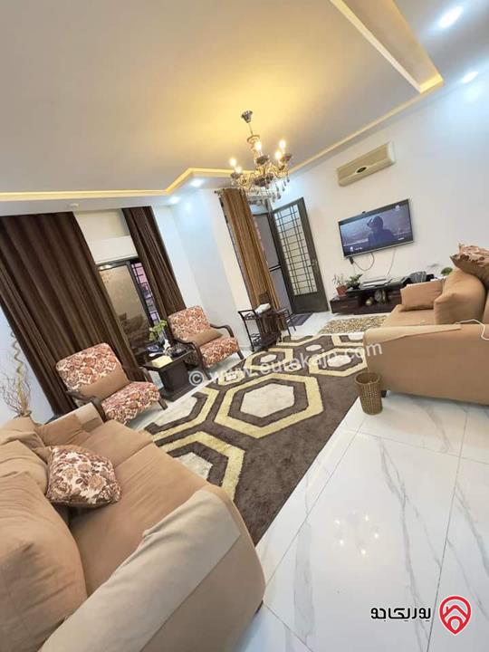 شقة للبيع من المالك مباشرة طابق ارضي (ارضي وليس تسوية) مساحة 111م في عمان - المدينة الرياضية
