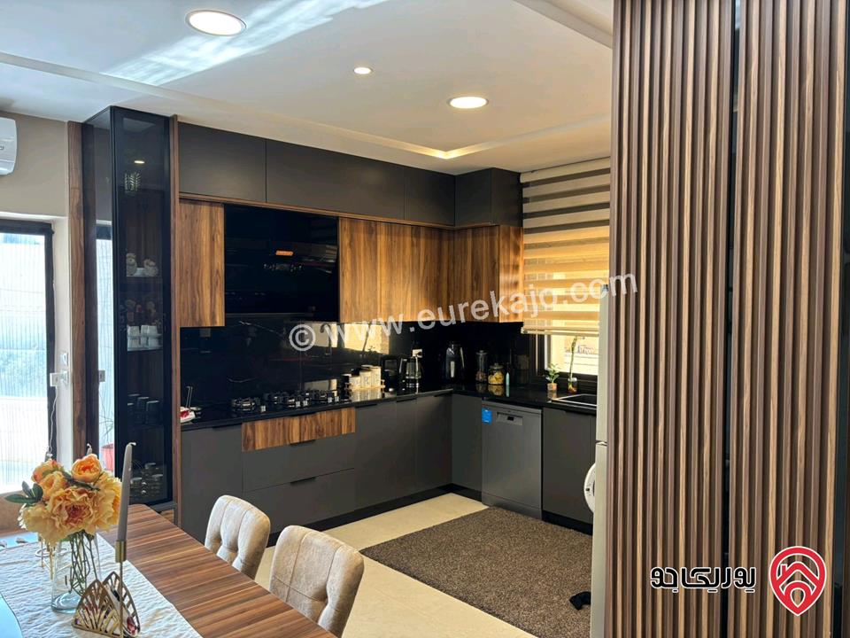 شقة طابق أول مساحة 150م للبيع في اربد - الحصن