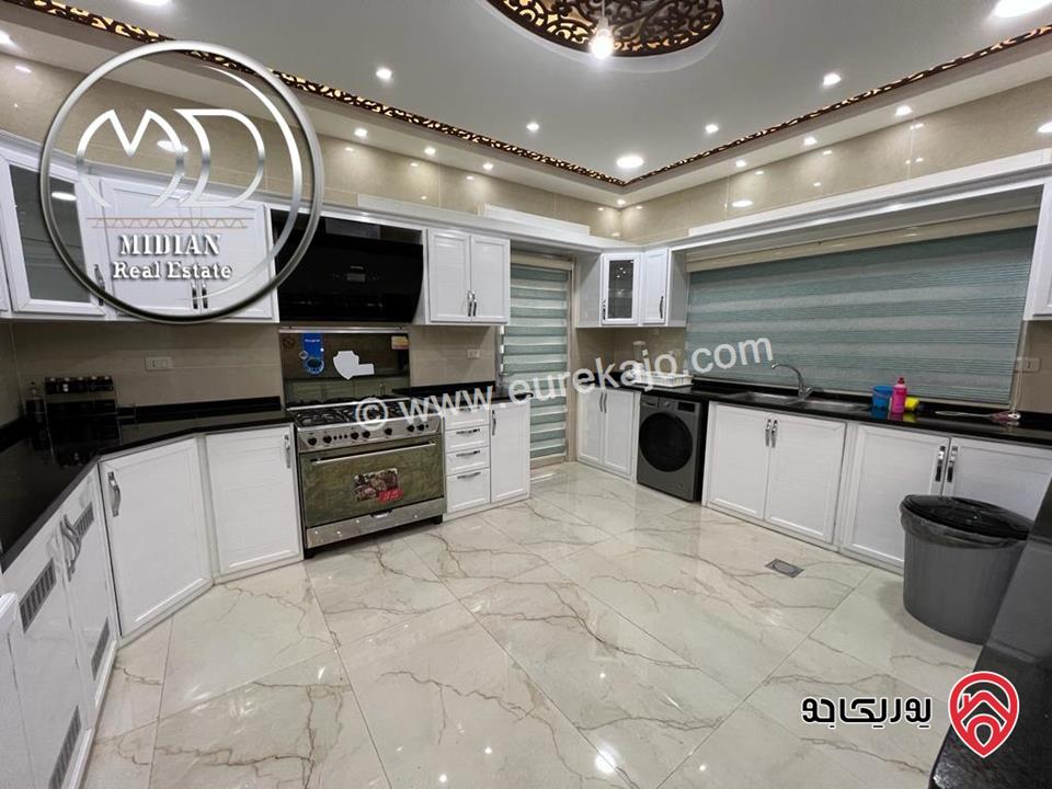 شقة مفروشة للايجار في عمان - الشميساني مساحة 200م طابق اول تشطيبات و ديكورات فندقية فاخرة اطلالة جميلة