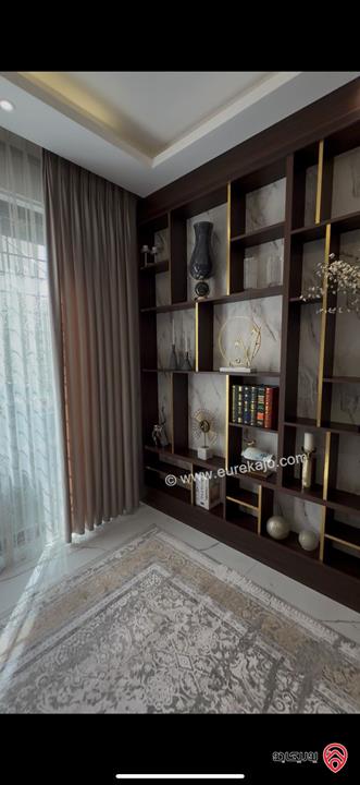 شقة شبه ارضية مساحة 210م داخلي و 180م خارجي لم تسكن للايجار مفروشة في عمان - خلدا