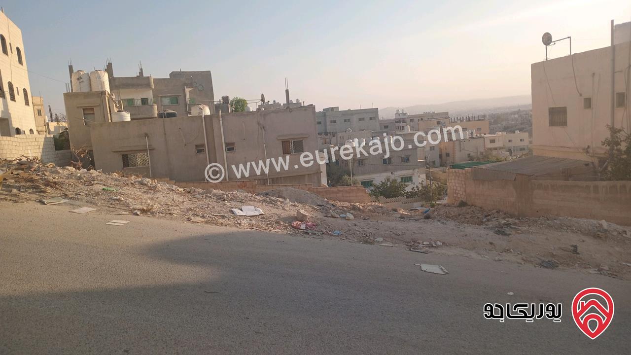 قطعة أرض قوشان مستقل مساحة 517م للبيع في الزرقاء - حي القادسية للبيع او للبدل ع سيارة أو بيت قديم 