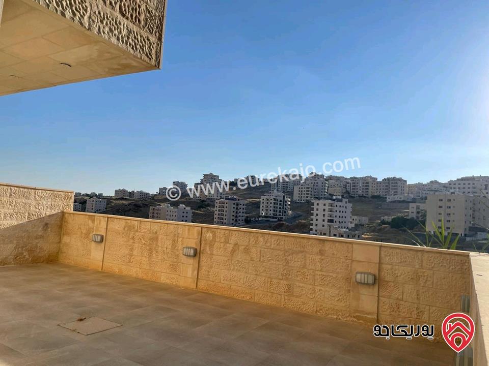   شقة للبيع في عمان - البيادر ابو السوس مساحة 154م² بمساحات خارجية 123م² وإطلالة مفتوحة