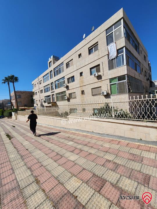 عمارة سكنية على أرض 1 دونم و 350م للبيع في عمان - جبل الحسين