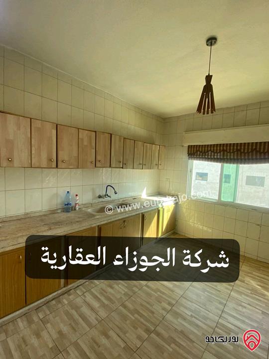 شقة فارغة مساحة 170م طابق ثالث للايجار في عمان - الياسمين