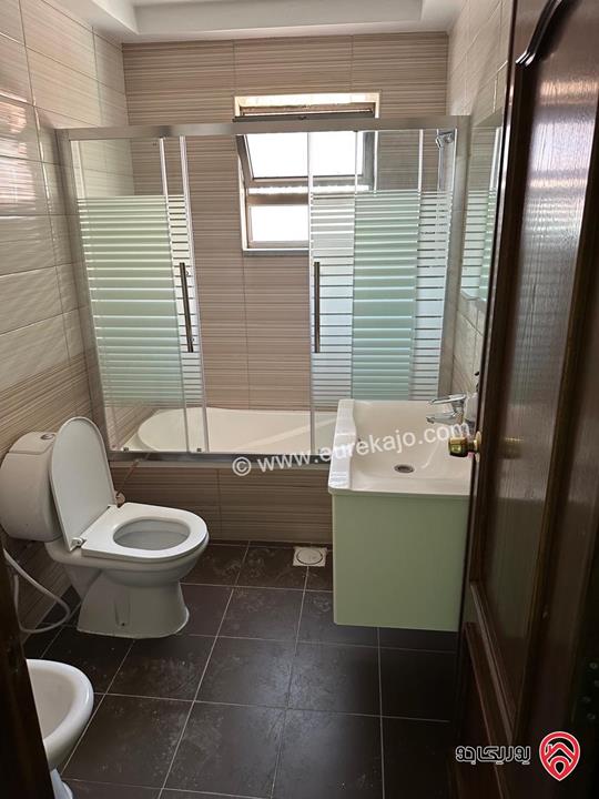 فيلا مساحة 980م على أرض 1400م للايجار في عمان - دابوق