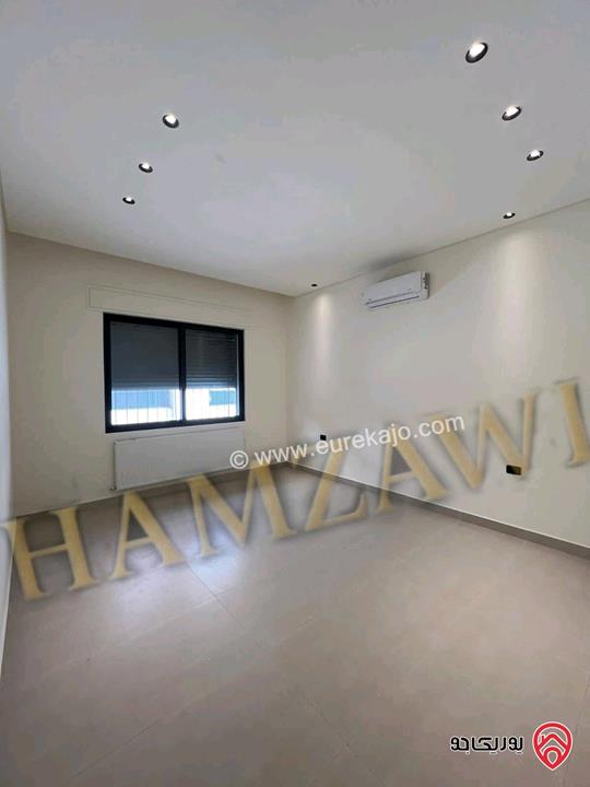 شقة أرضية مساحة 170م داخلي و 160م خارجي للايجار في عمان - حي الصحابة طريق المطار 