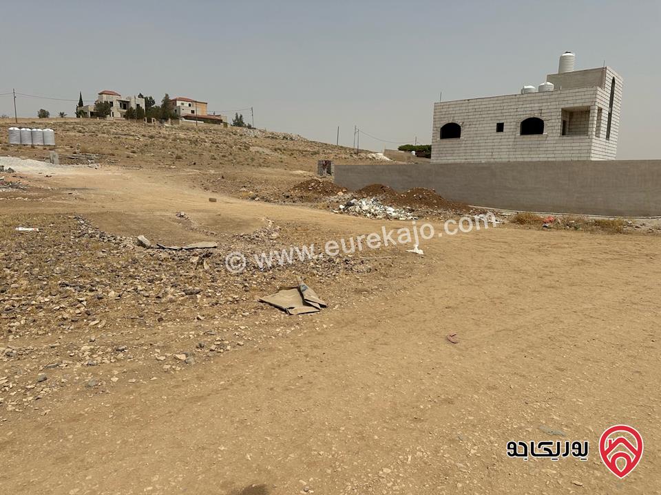 ارض مساحة 569م للبيع في عمان - الخشافية تلعة هليل الغربي بجانب فلل