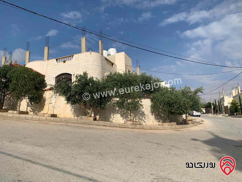 بيت مستقل مساحة 250م على أرض 500م للبيع في الزرقاء - جريبا