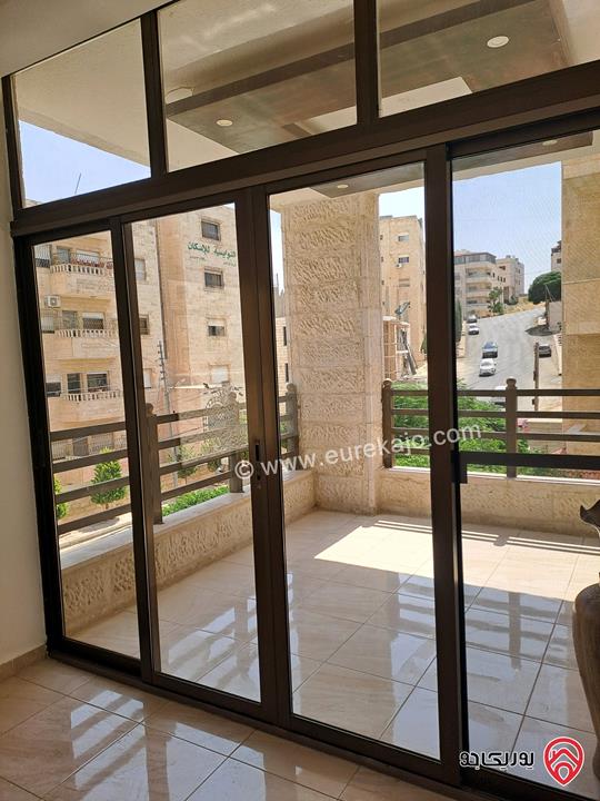 شقة ديلوكس طابق أول مساحة 130م للبيع في عمان - المدينة الرياضية من المالك مباشرة 