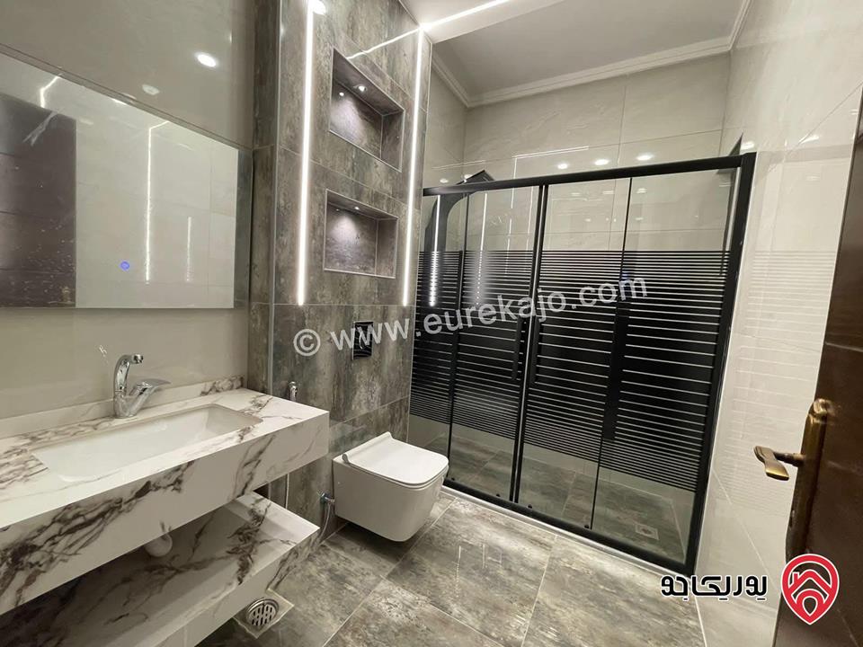 شقة طابق ثالث مساحة 189م مع روف 189م للبيع في عمان - ضاحية الحاج حسن