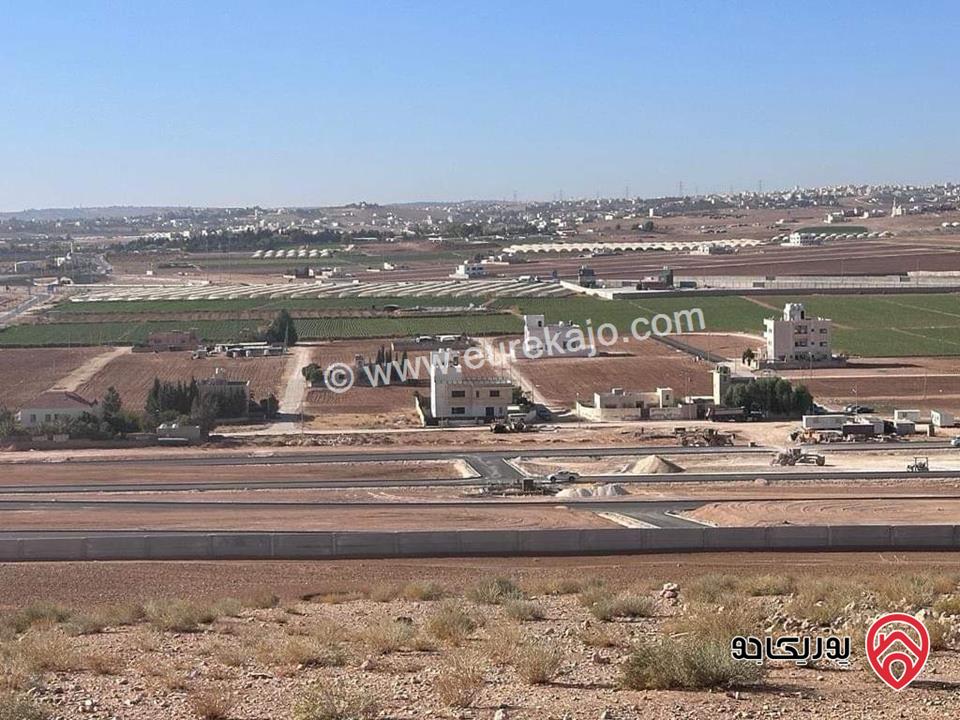 قطعة ارض مساحة 500م للبيع في عمان - اللبن شارع ال 100 بالقرب من الطنيب شوارع معبدة منطقة استثمارية