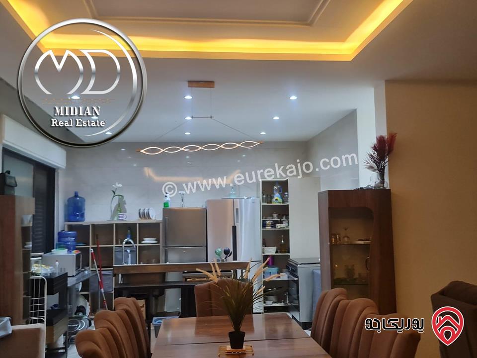 شقة دوبلكس طابق اخير مع روف للبيع في عمان - ام السماق مساحة 180م تشطيبات ديكورات سوبر ديلوكس اطلالة جميلة بسعر مميز جداً