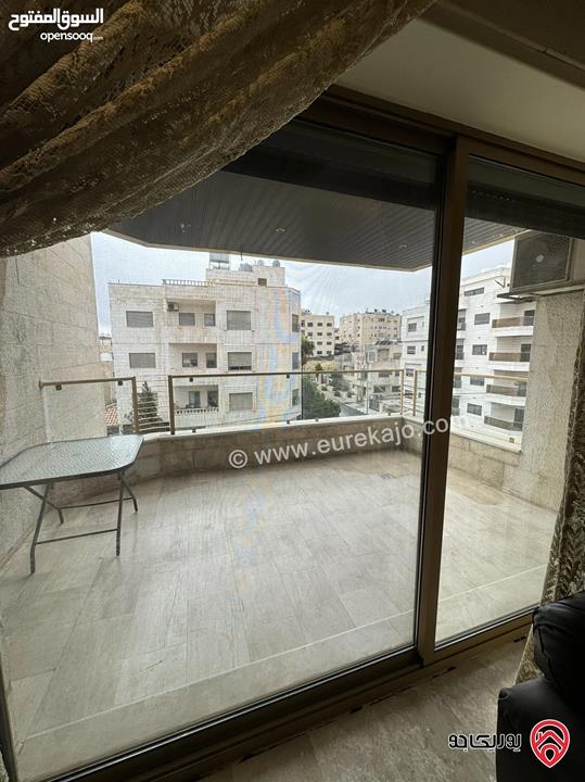 شقة مفروشة طابق ثالث مساحة 375م للايجار في عمان - الرابية