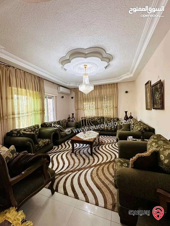 منزل مستقل مساحة 190م على أرض 400م للبيع في الزرقاء - مدينة الشرق 