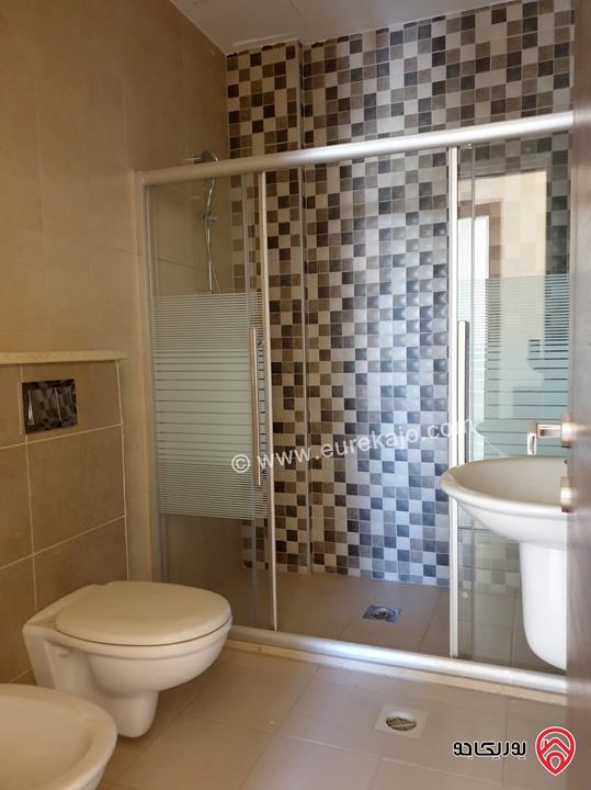 شقة مساحة 200م طابق ثالث للبيع في عمان - عبدون