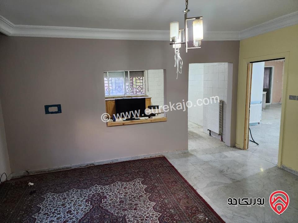 شقة شبه أرضي مساحة 130م داخلي و 130م خارجي للبيع في عمان - ضاحية الرشيد 