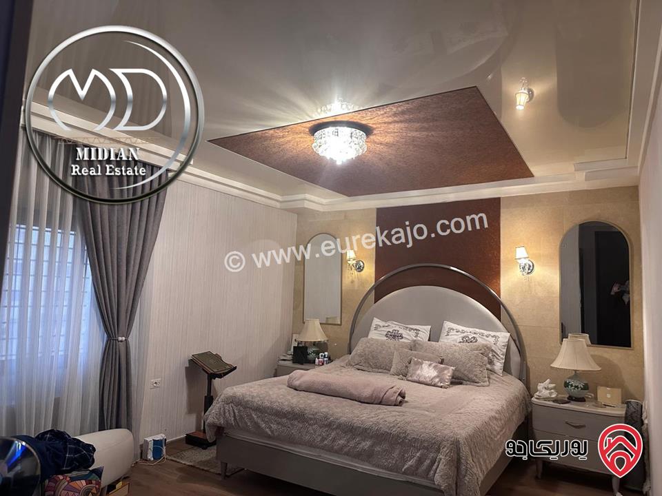 شقة دوبلكس للبيع طابق اخير مع روف في عمان - حي الصحابة مساحة 260م مع تراسات تشطيبات ديكورات عصرية فاخرة اطلالة رائعة