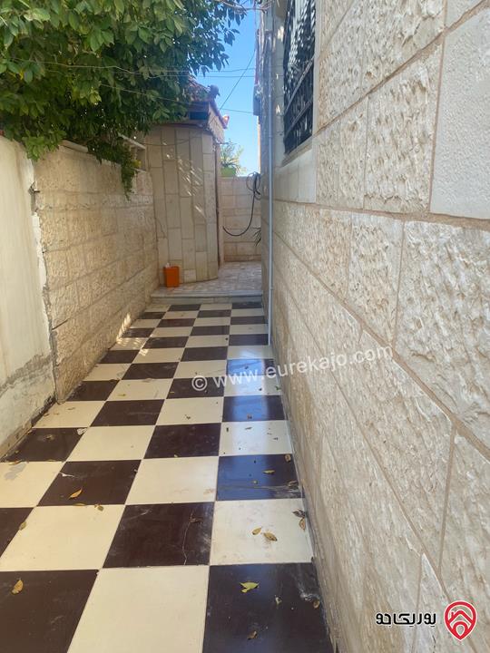 فيلا مساحة 320م على أرض 310م للبيع في الزرقاء الجديدة البتراوي