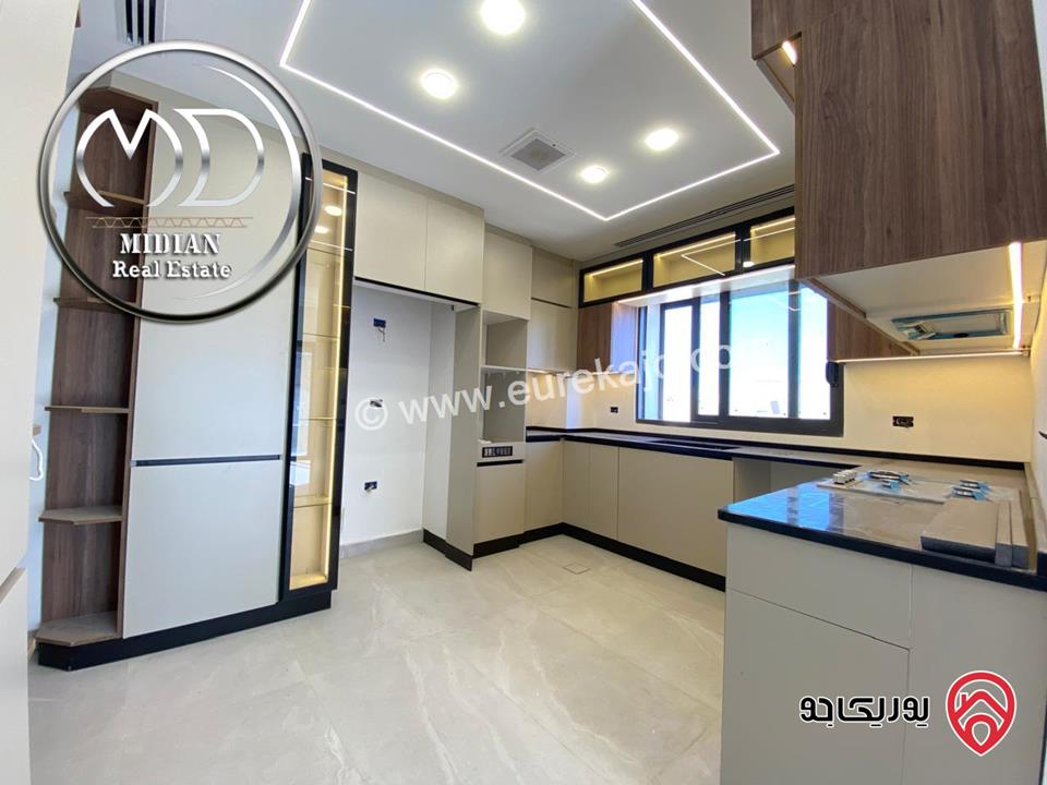 شقق فارغة للايجار في عمان - الرابية مساحات 180م تشطيبات و ديكورات عصرية فاخرة اطلالة جميلة جديدة لم تسكن