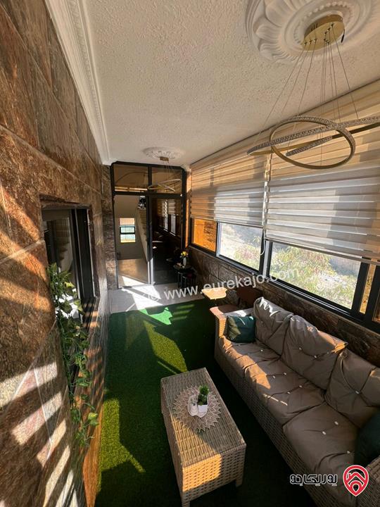 شقة طابق ثاني مساحة 110م للبيع في الرصيفة