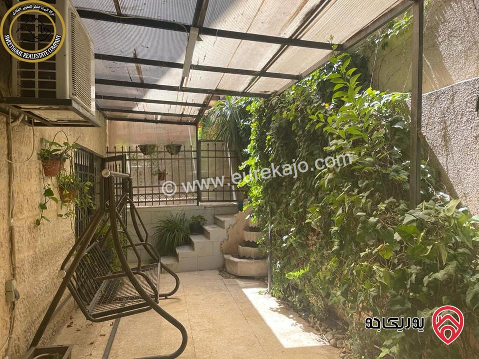 شقة طابقية مميزة للبيع في دير غبار 180م مع حديقة وترسات 150م بسعر مغري