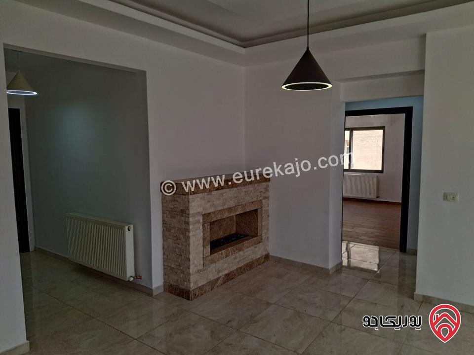 شقة جديدة طابق ثاني مساحة 174م للبيع في عمان - خلدا