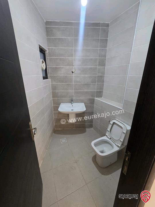 شقة فارغة طابق ثالث مساحة 180م للايجار في عمان - ضاحية الرشيد