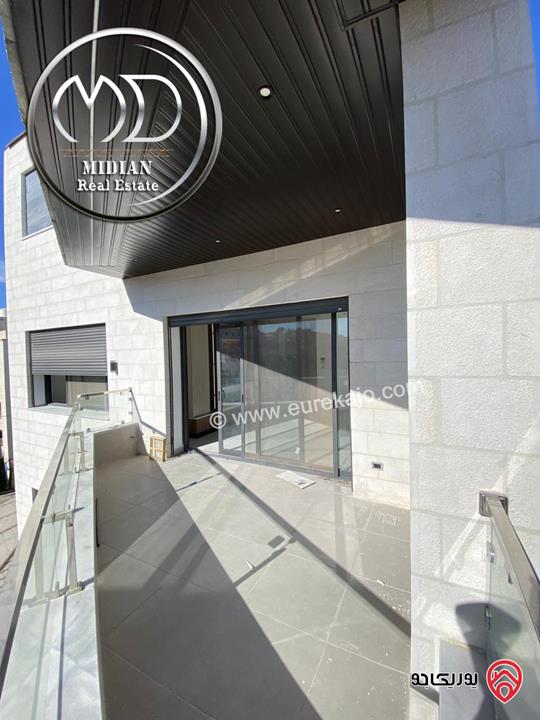 شقق فارغة للايجار في عمان - الرابية مساحات 180م تشطيبات و ديكورات عصرية فاخرة اطلالة جميلة جديدة لم تسكن