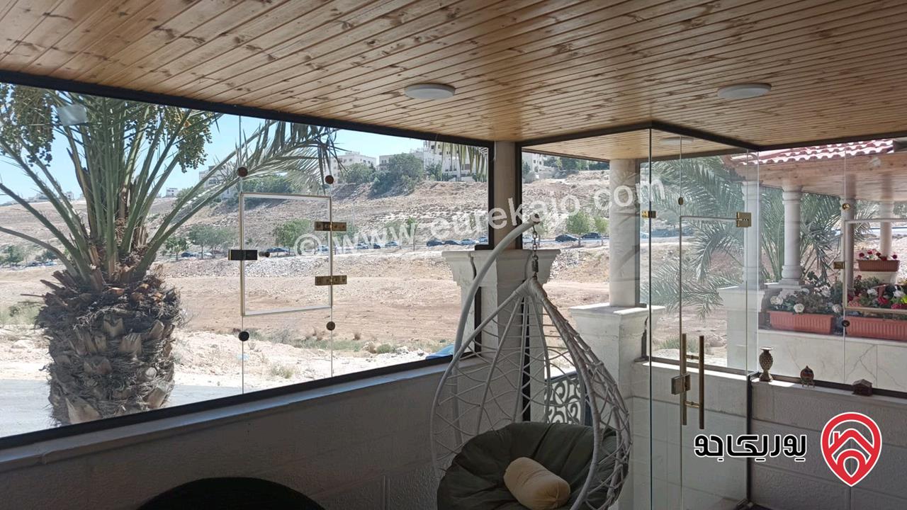 شقة أرضية مساحة 179م داخلي و 80م خارجي للبيع في عمان - الجبيهة حي المنصور قرب شارع الاردن