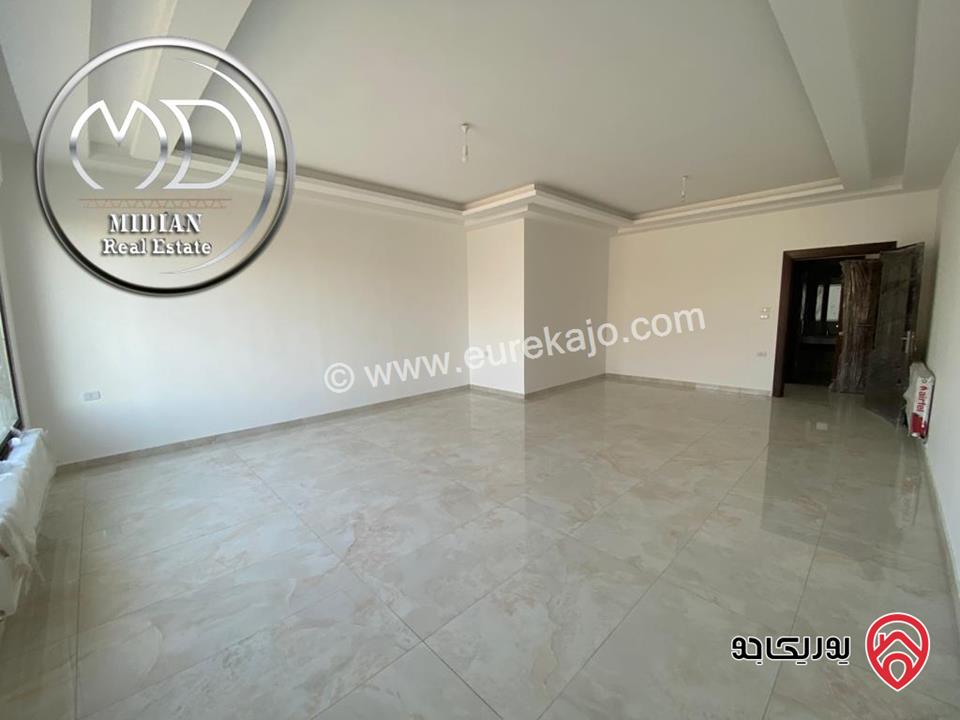 شقة دوبلكس جديدة طابق أخير مع روف للبيع في عمان - الصويفية مساحة 200م مع تراسات تشطيبات سوبر ديلوكس بسعر مميز