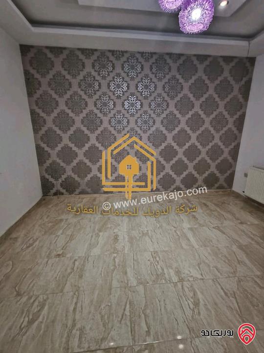 شقة طابق ارضي مساحة 200م مع ترس 20م للايجار في عمان - ضاحية النخيل 