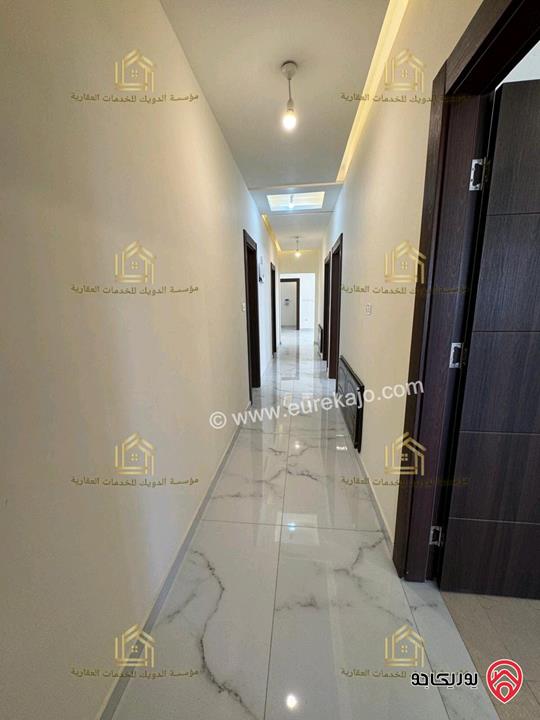 شقة جديدة لم تسكن مساحة 230م طابق ثالث للايجار في عمان - البنيات