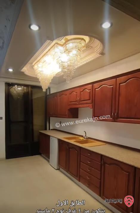 فيلا مساحة 800م على أرض 950م للبيع في عمان - منطقة تلاع العلي  