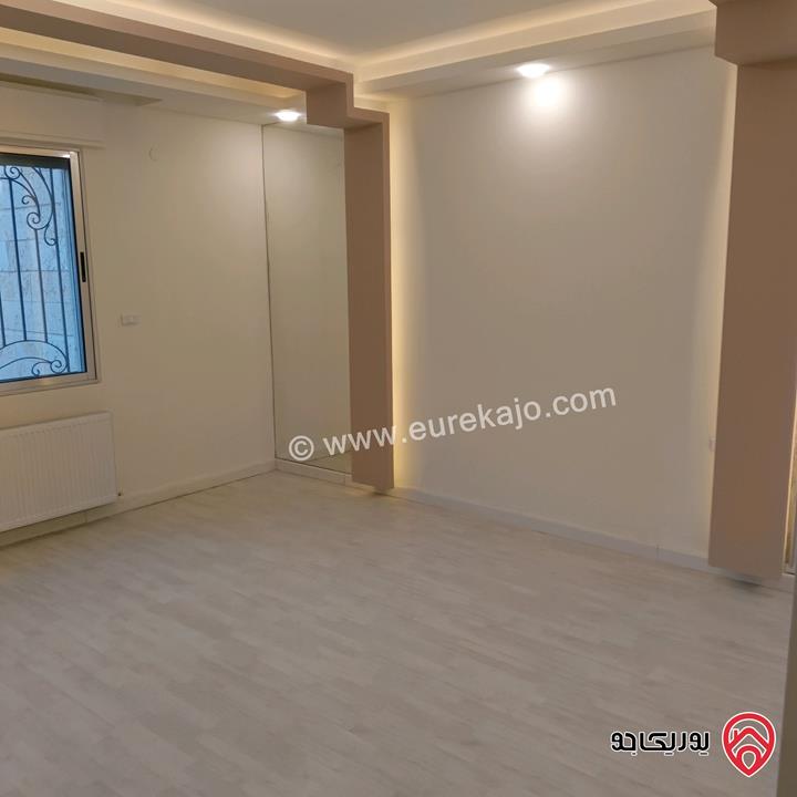 شقة تسوية للبيع في عمان - خلدا / العوجانية مساحة داخلية 180متر ومساحة خارجية 170متر