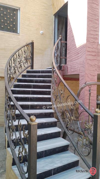 بيت مستقل مساحة 237م على أرض 417م للبيع في عمان - عين الباشا 