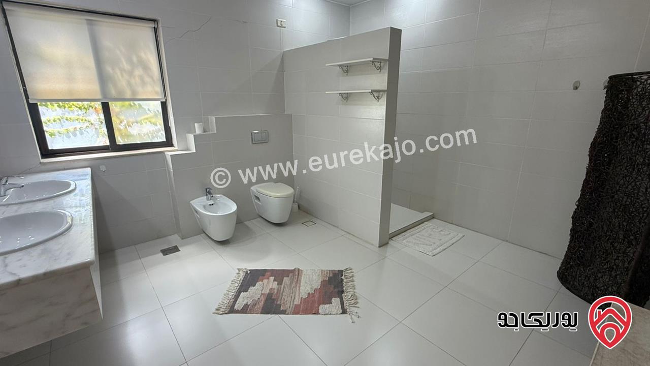 فيلا متلاصقة مساحة 560م على أرض 388م للبيع في عمان - عبدون 