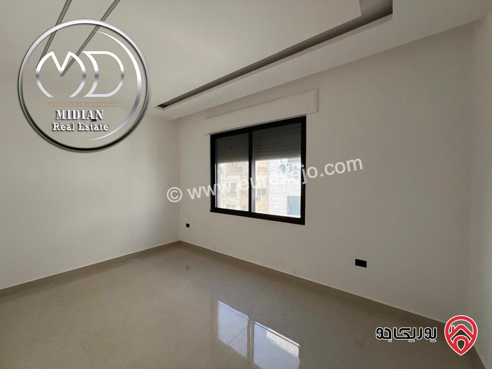 شقة دوبلكس طابق اخير مع روف للبيع في عمان - الظهير مساحة 180م مع ترس اطلالة رائعة بسعر مميز