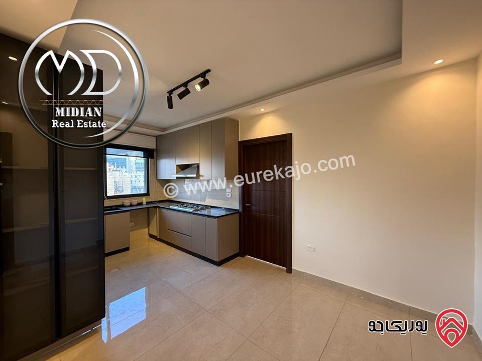 شقة فارغة للايجار طابق ثاني في عمان - خلدا مساحة 140م تشطيبات و ديكورات عصرية فاخرة تصلح للعرسان بسعر مميز