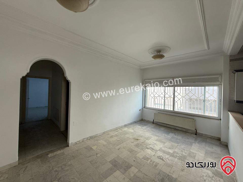 شقة فارغة مساحة 165م طابق ثاني للايجار في عمان - الرابية