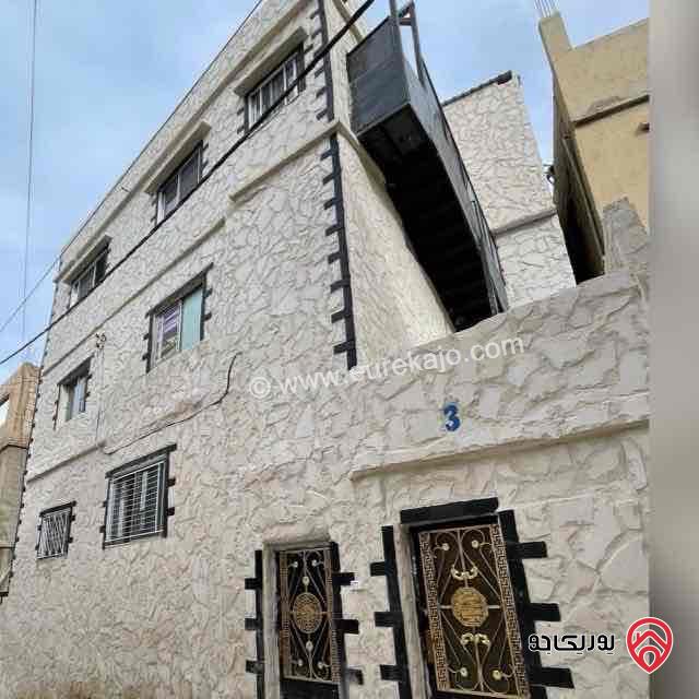 بناية سكنية مكونة من 6 شقق على أرض 180م للبيع في الرصيفة مقابل مسجد النور 